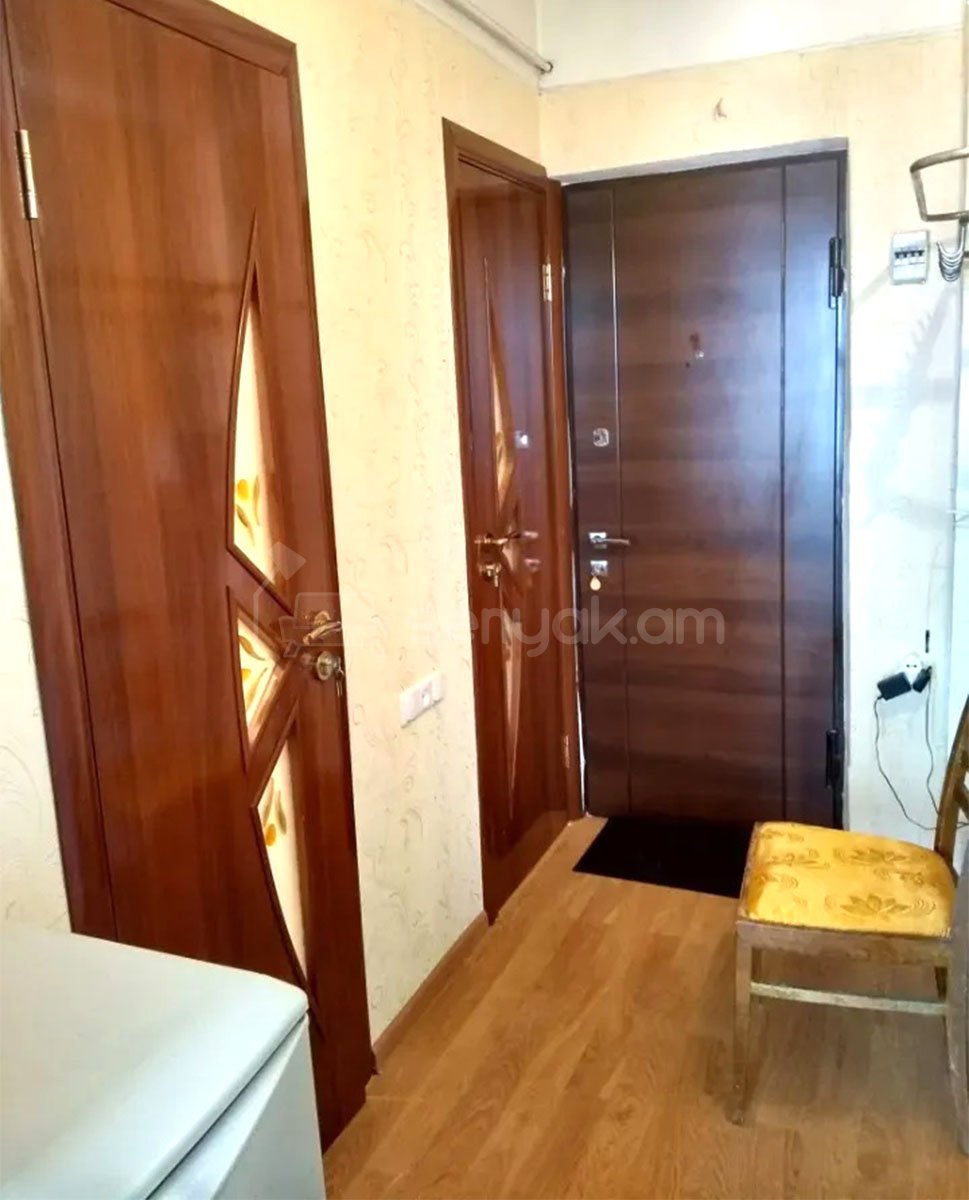 1 Սենյականոց Բնակարան, 41քմ, 9/10 հարկ, Նորմալ Վիճակում