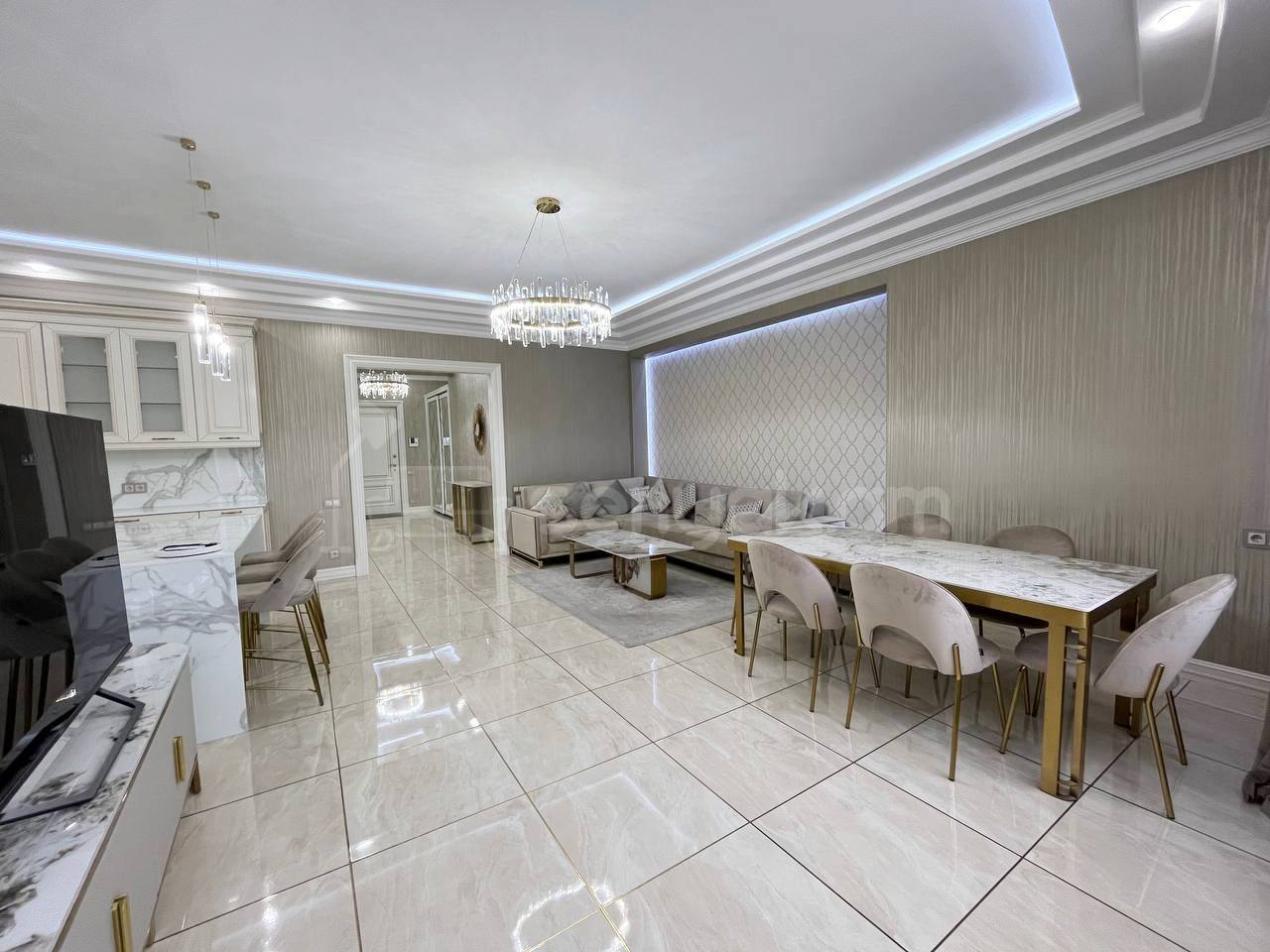 3 Սենյականոց Բնակարան Նորակառույցում, 130քմ, 11/13 հարկ, Դիզայներական Վերանորոգված, Կահավորված