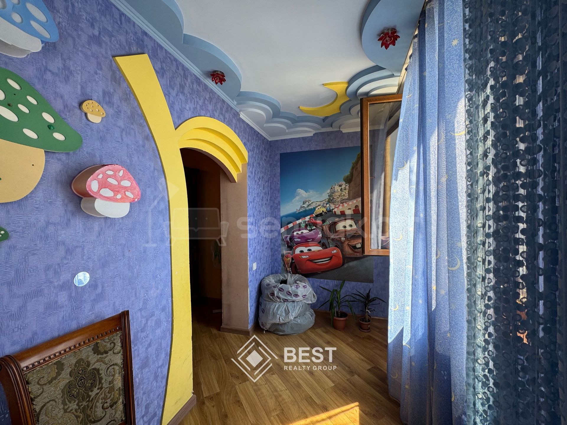 4 Սենյականոց Բնակարան, 100քմ, 8/11 հարկ, Կապիտալ Վերանորոգված