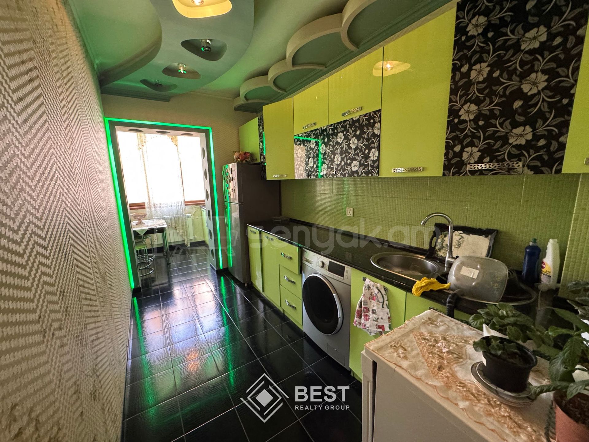 4 Սենյականոց Բնակարան, 100քմ, 8/11 հարկ, Կապիտալ Վերանորոգված