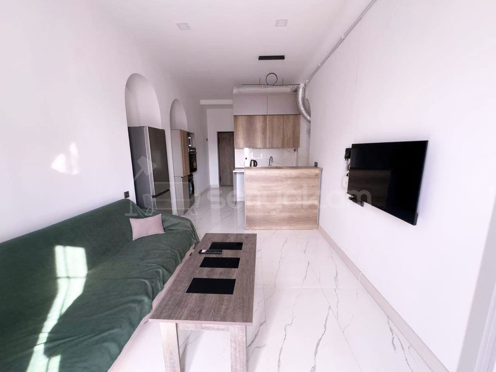 1 Սենյականոց Բնակարան Քարե Շենքում, 45քմ, 3/4 հարկ, Դիզայներական Վերանորոգված