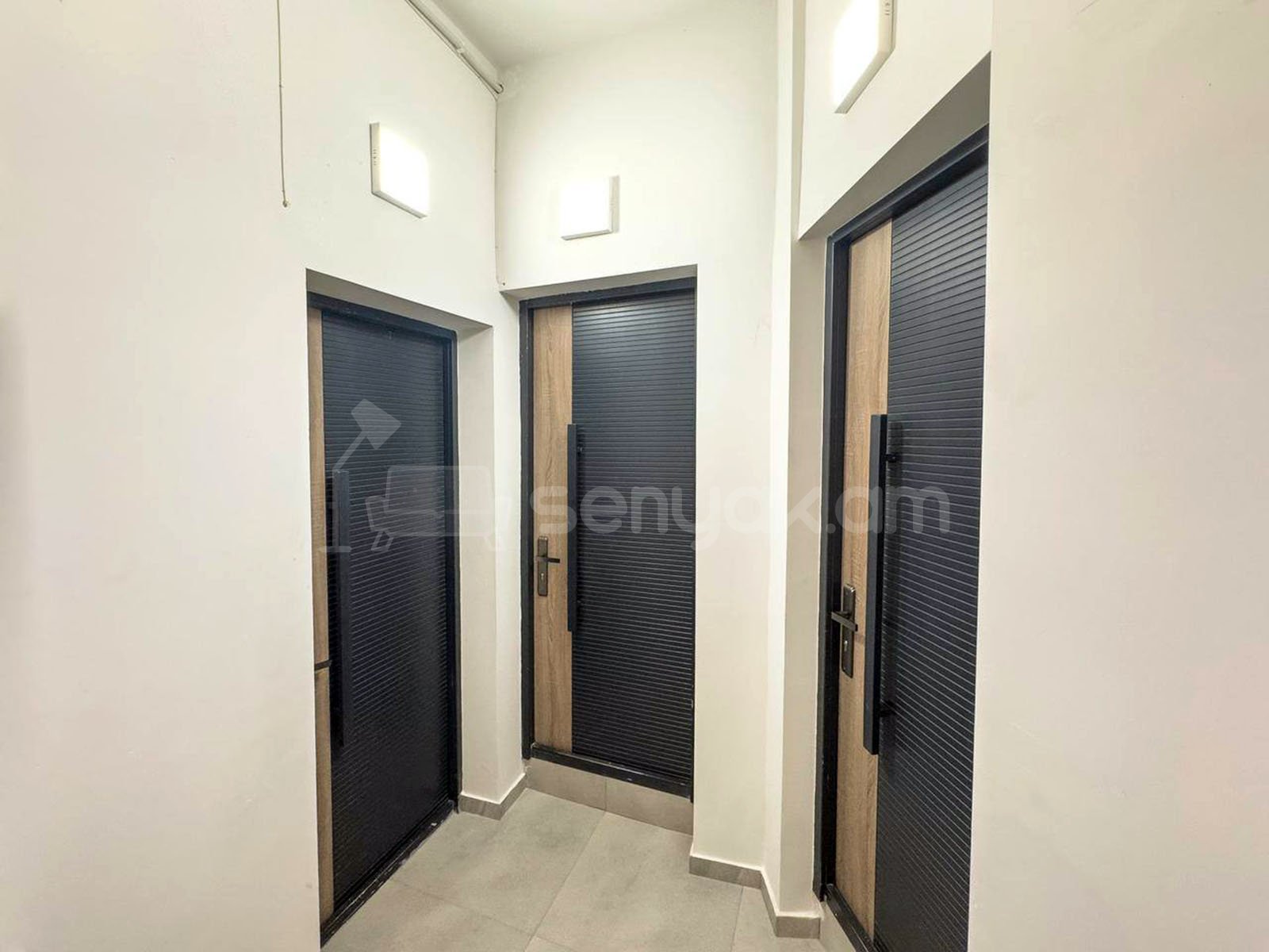 1 Սենյականոց Բնակարան Քարե Շենքում, 45քմ, 3/4 հարկ, Դիզայներական Վերանորոգված