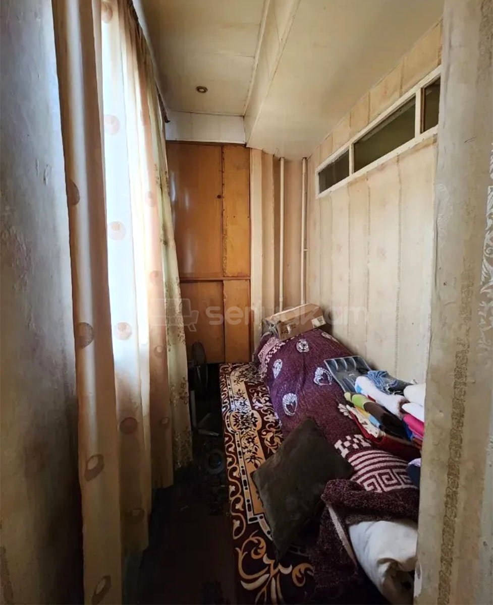 1 Սենյականոց Բնակարան, 42քմ, 5/9 հարկ, Պետական Վիճակում