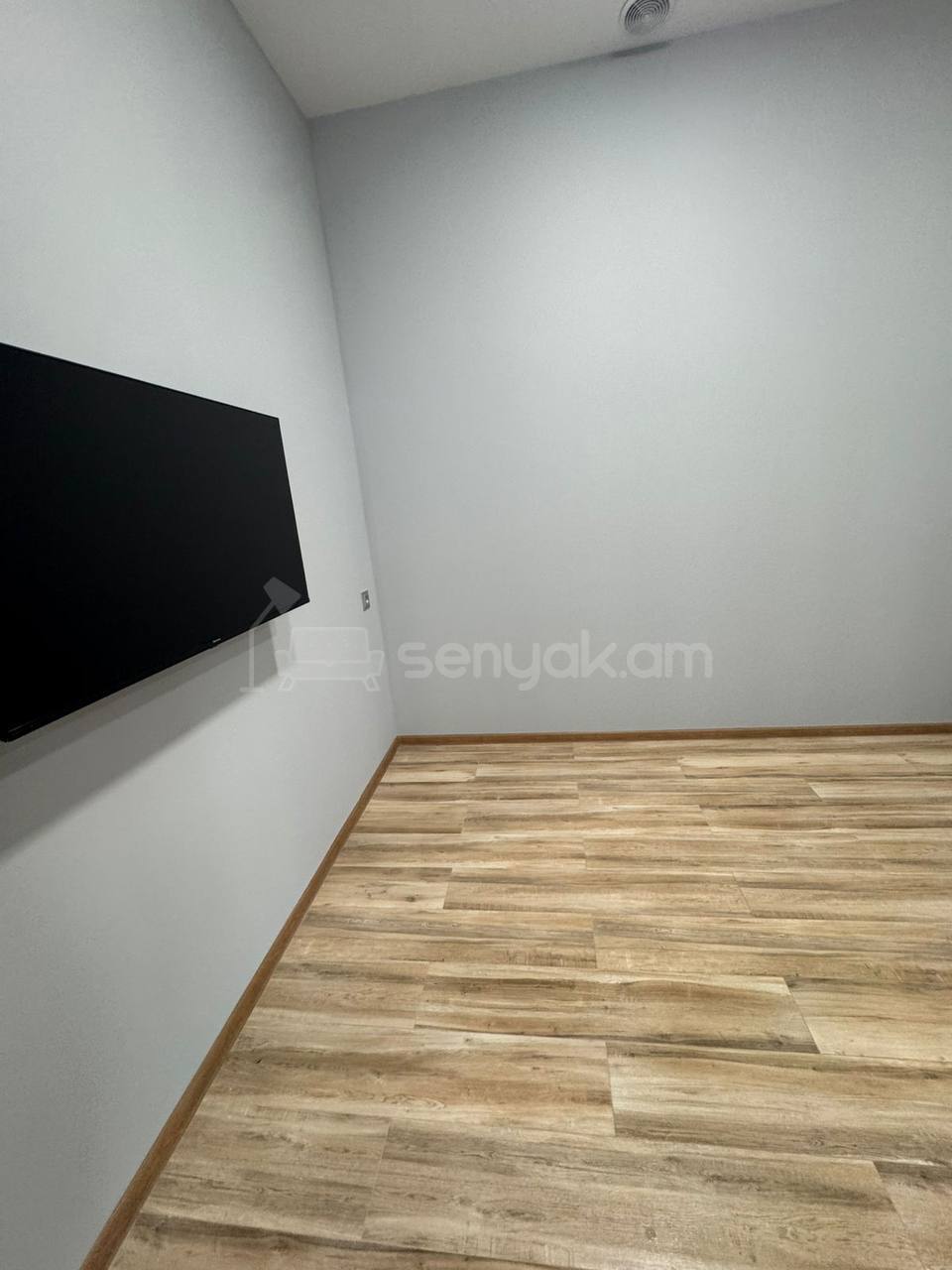 Նորակառույց Կոմերցիոն Տարածք, 1200քմ