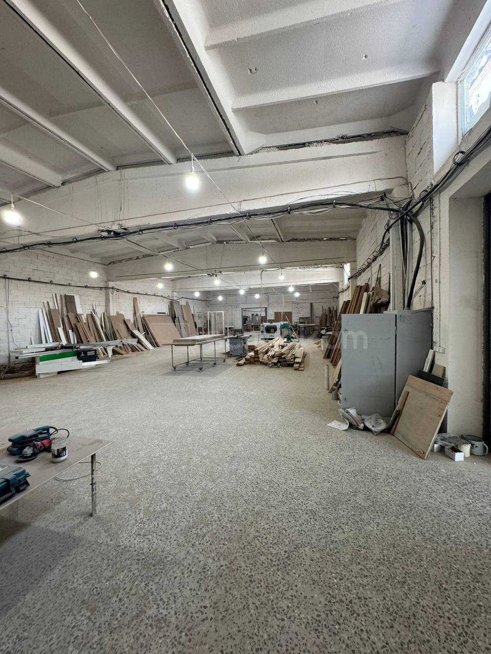 Նորակառույց Կոմերցիոն Տարածք, 1200քմ