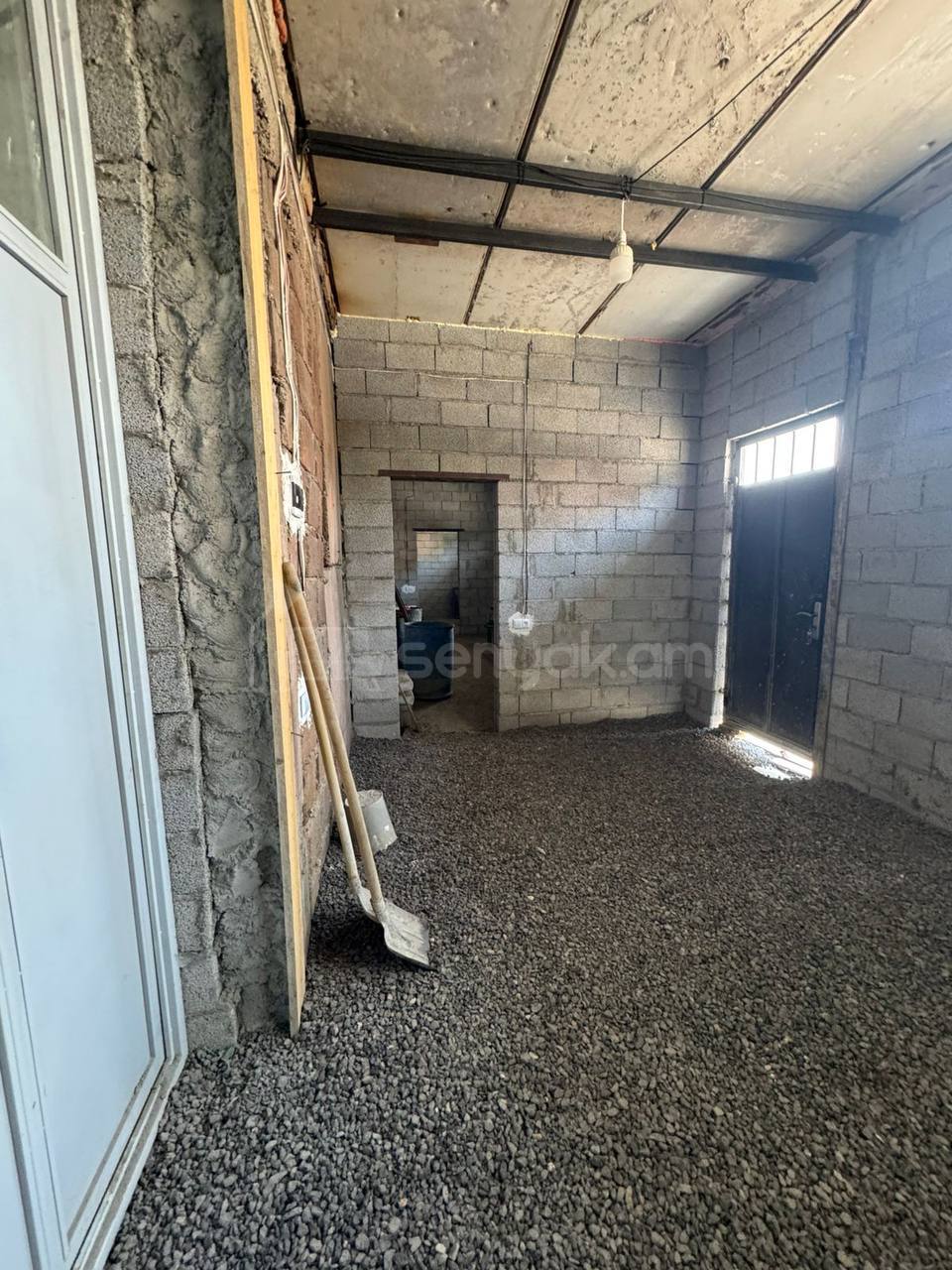 Նորակառույց Կոմերցիոն Տարածք, 1200քմ