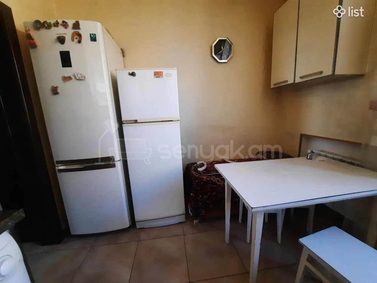 1 Սենյականոց Բնակարան Քարե Շենքում, 45քմ, 3/5 հարկ, Նորմալ Վիճակում, Կահավորված