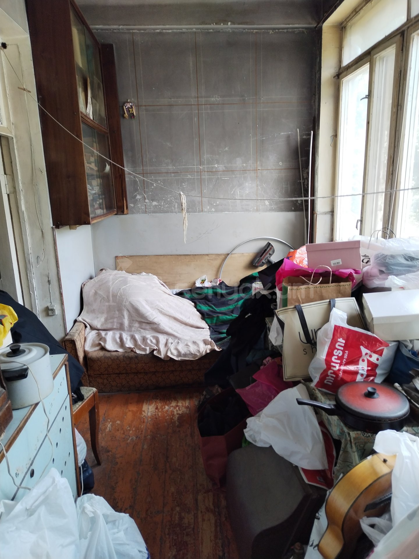 2 Սենյականոց Բնակարան Քարե Շենքում, 66քմ, 2/5 հարկ, Պետական Վիճակում