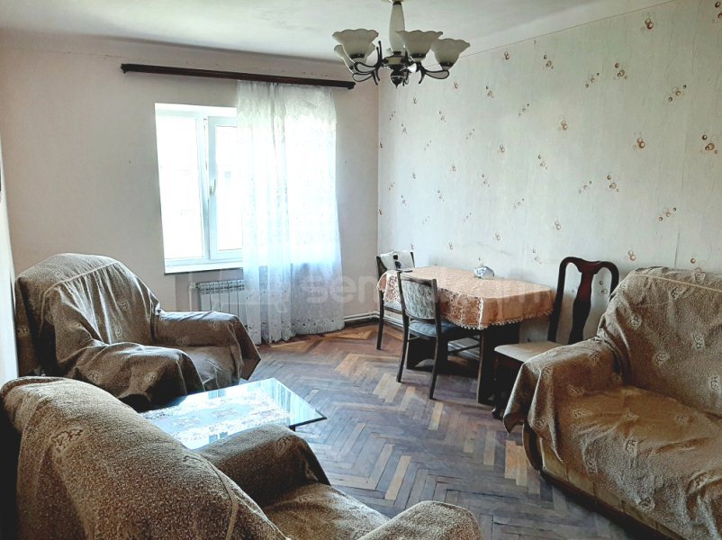 2 Սենյականոց Բնակարան Քարե Շենքում, 60քմ, 4/5 հարկ, Նորմալ Վիճակում, Կահավորված