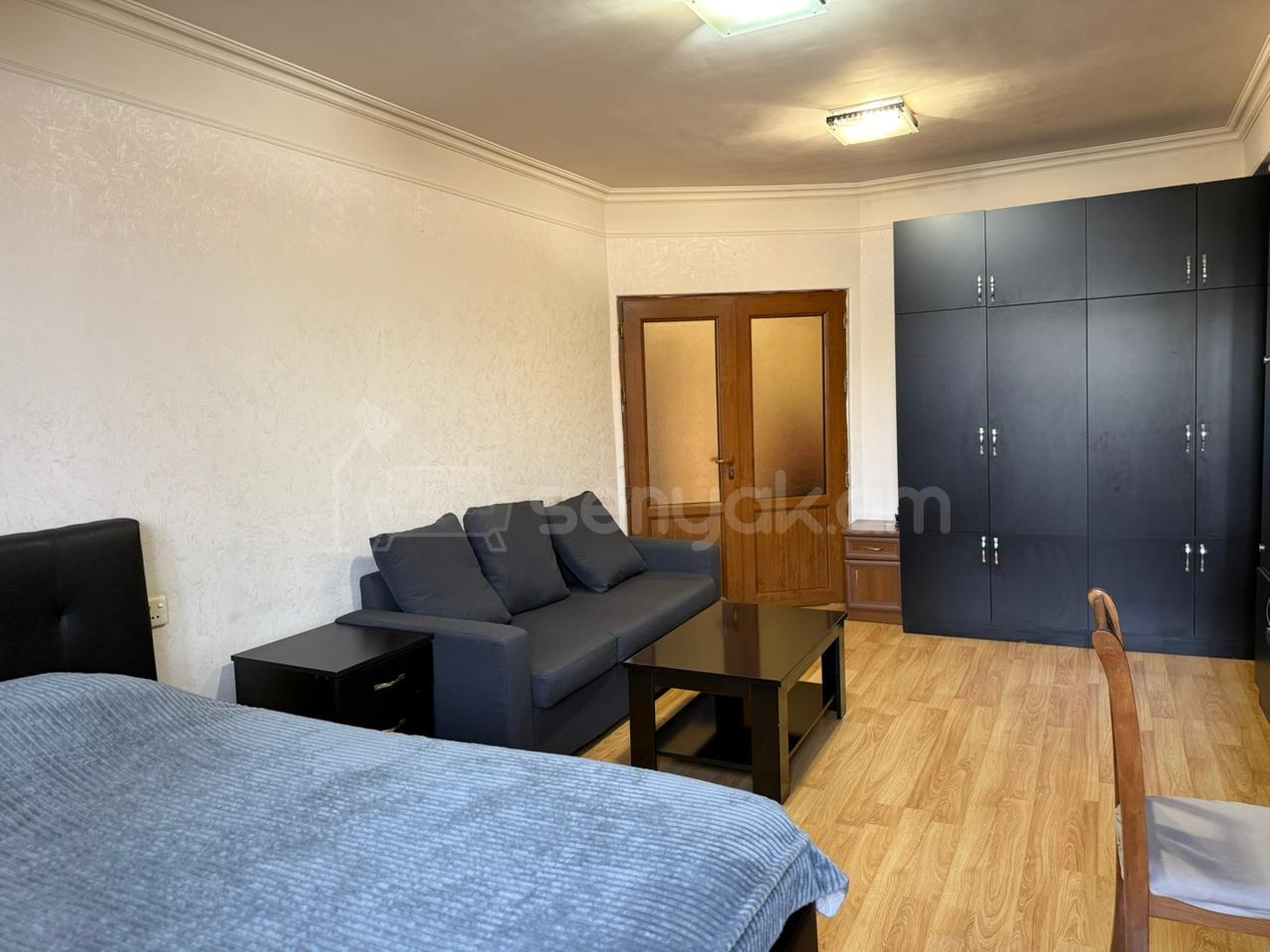 1 Սենյականոց Բնակարան, 45քմ, 3/9 հարկ, Դիզայներական Վերանորոգված, Կահավորված