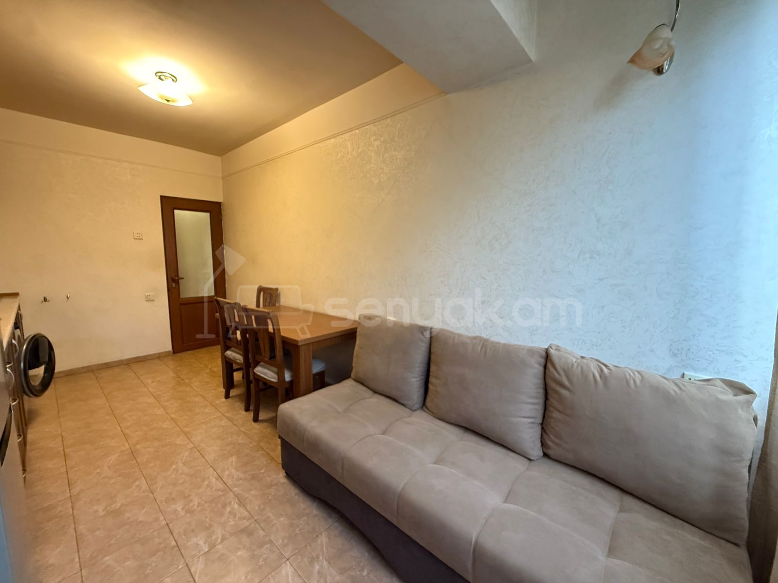 1 Սենյականոց Բնակարան, 45քմ, 3/9 հարկ, Դիզայներական Վերանորոգված, Կահավորված