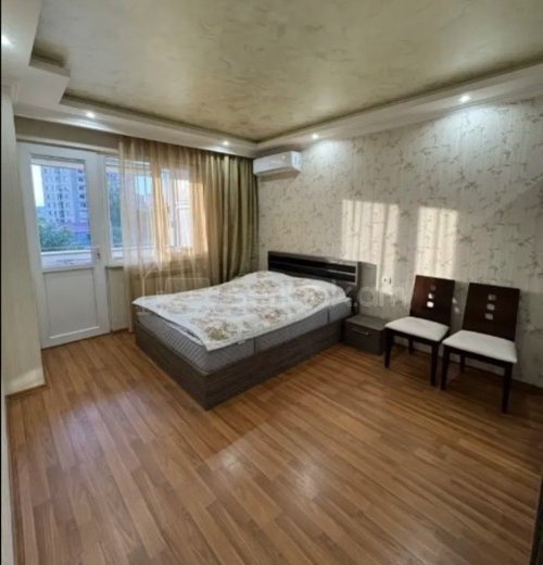 4 Սենյականոց Բնակարան Քարե Շենքում, 90քմ, 4/5 հարկ, Կապիտալ Վերանորոգված, Կահավորված, Արևկող