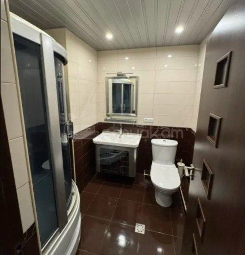 4 Սենյականոց Բնակարան Քարե Շենքում, 90քմ, 4/5 հարկ, Կապիտալ Վերանորոգված, Կահավորված, Արևկող