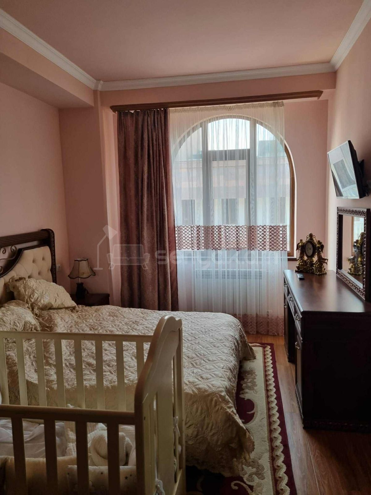 4 Սենյականոց Բնակարան Նորակառույցում, 93քմ, 8/8 հարկ, Կապիտալ Վերանորոգված, Կահավորված, Արևկող