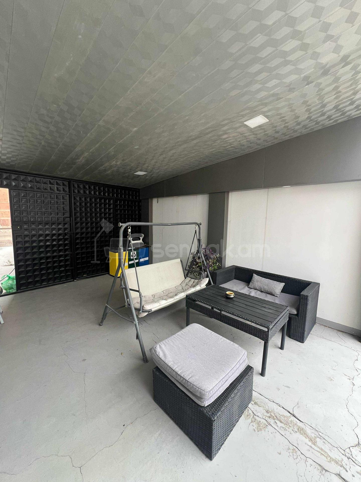 Օֆիսային Տարածք, 200քմ, Կապիտալ Վերանորոգված