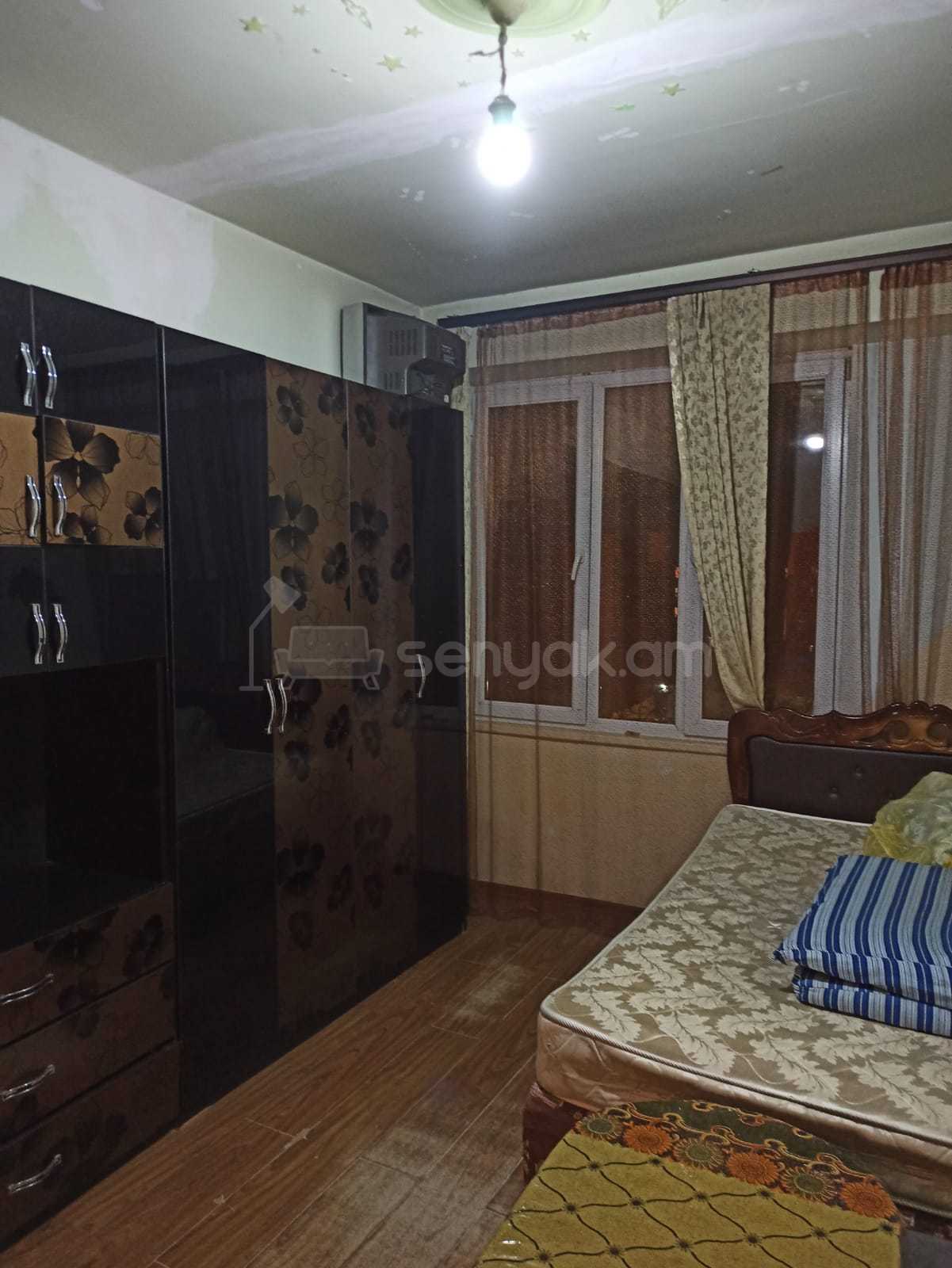 1 Սենյականոց Բնակարան Քարե Շենքում, 18քմ, 3/8 հարկ, Կոսմետիկ Վերանորոգված, Կահավորված, Արևկող