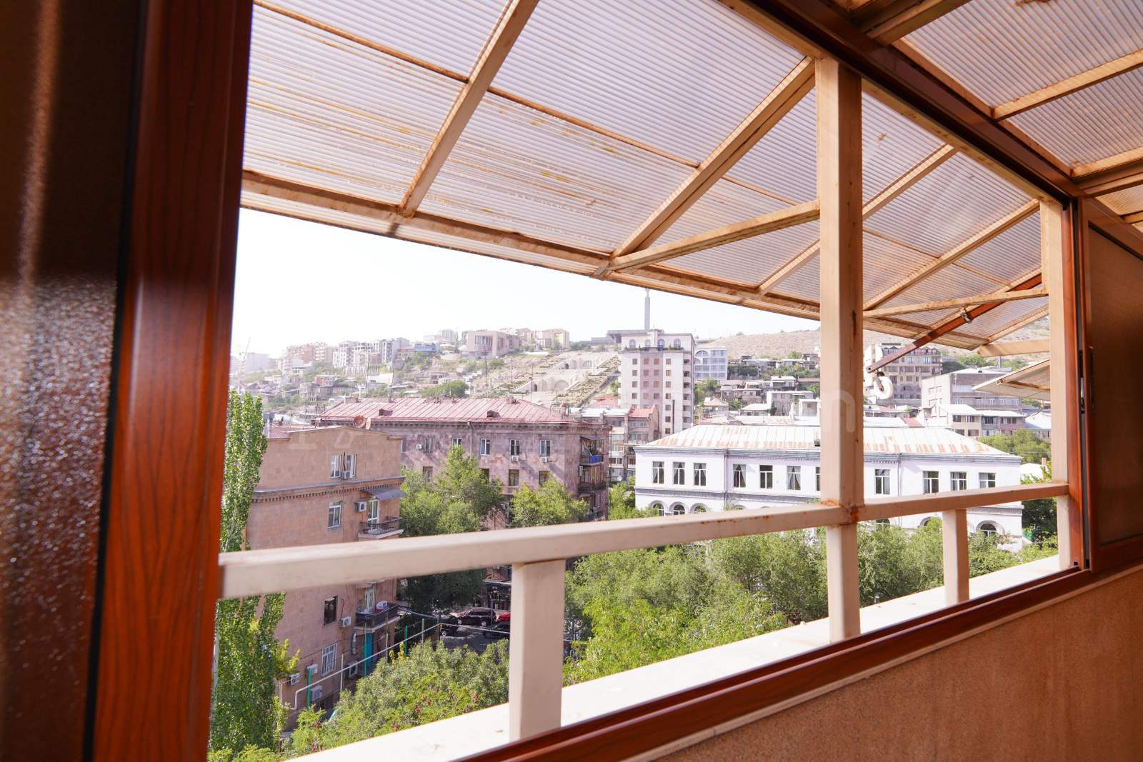 3 Սենյականոց Բնակարան Քարե Շենքում, 155քմ, 5/5 հարկ, Դիզայներական Վերանորոգված, Կահավորված, Արևկող