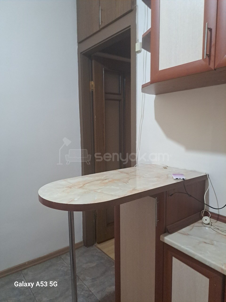 3 Սենյականոց Բնակարան Քարե Շենքում, 71քմ, 4/5 հարկ, Կոսմետիկ Վերանորոգված, Կահավորված, Արևկող