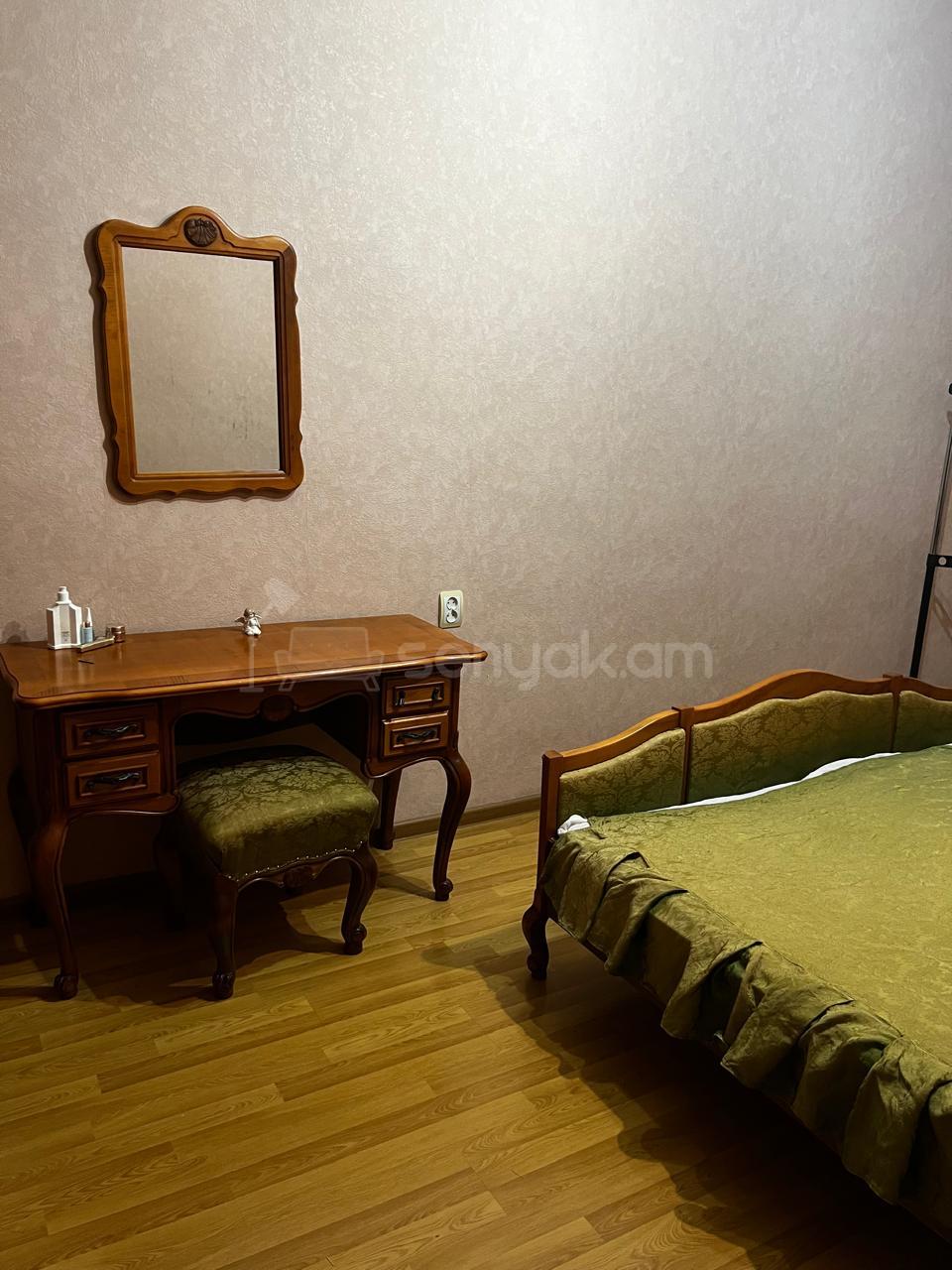 3 Սենյականոց Բնակարան Քարե Շենքում, 71քմ, 4/5 հարկ, Կոսմետիկ Վերանորոգված, Կահավորված, Արևկող