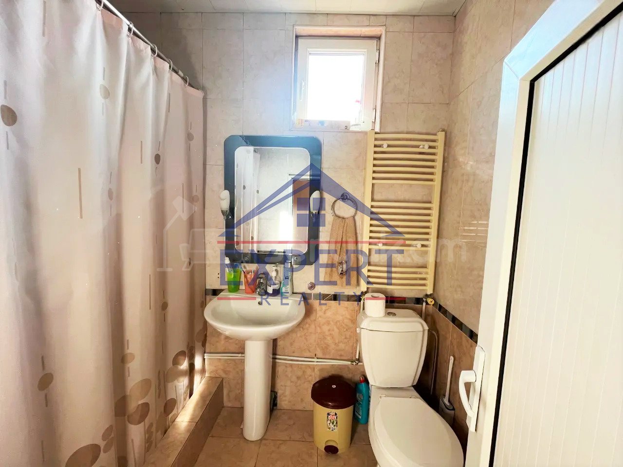 3 Սենյականոց Սեփական Տուն, 125քմ, Նորմալ Վիճակում, Կահավորված, Ավտոտնակով