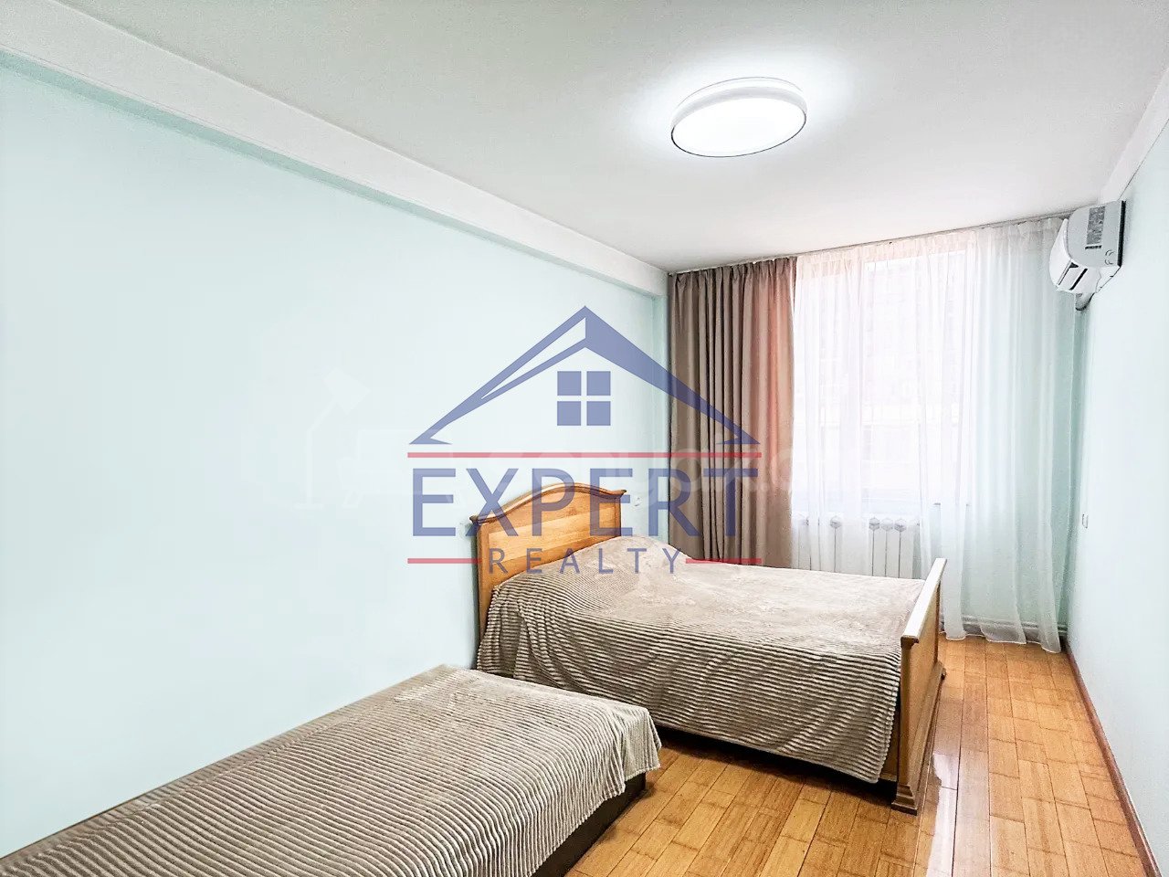 3 Սենյականոց Բնակարան Քարե Շենքում, 96քմ, 7/9 հարկ, Կապիտալ Վերանորոգված, Կահավորված, Արևկող