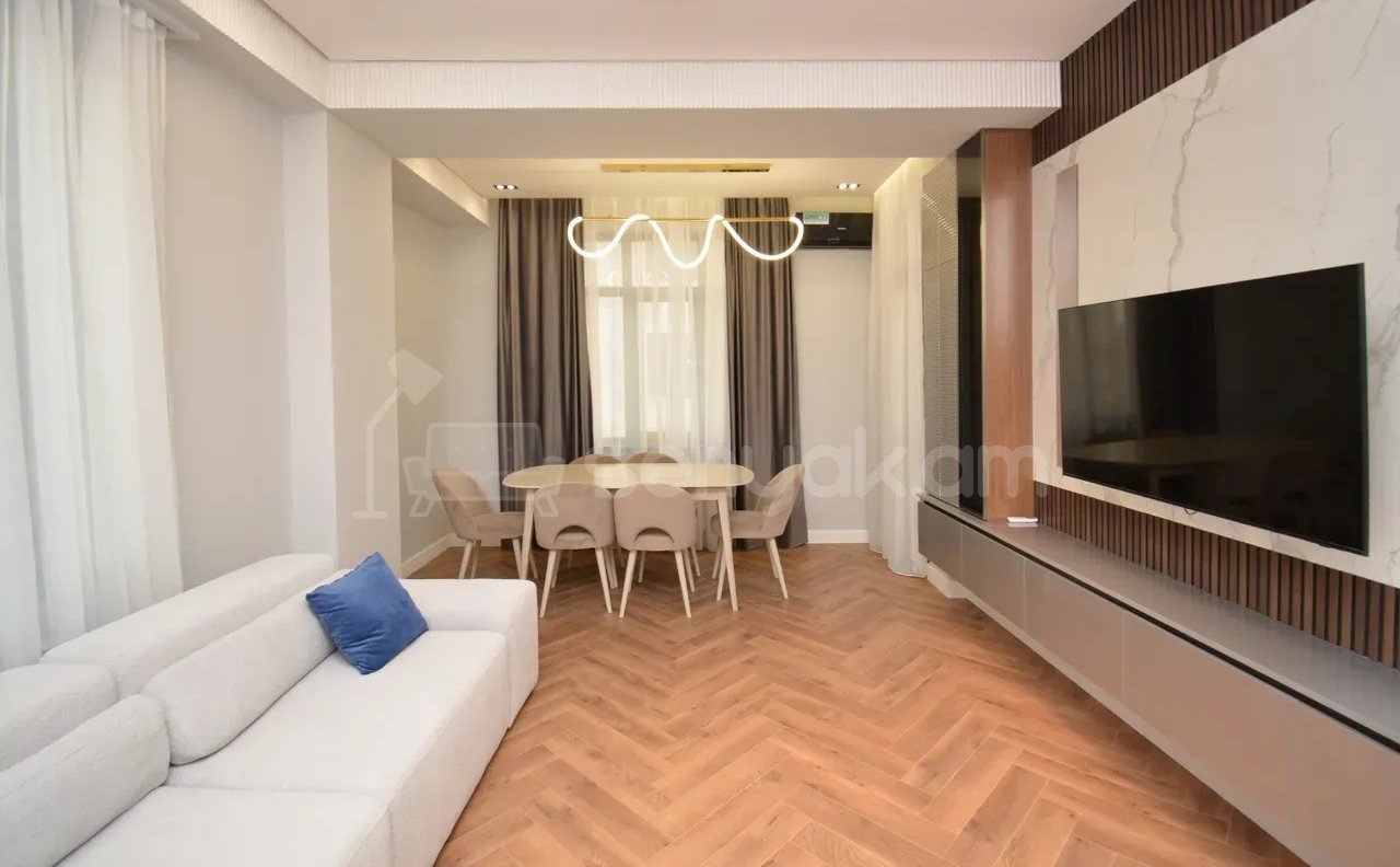 2 Սենյականոց Բնակարան Նորակառույցում, 61քմ, 10/18 հարկ, Դիզայներական Վերանորոգված