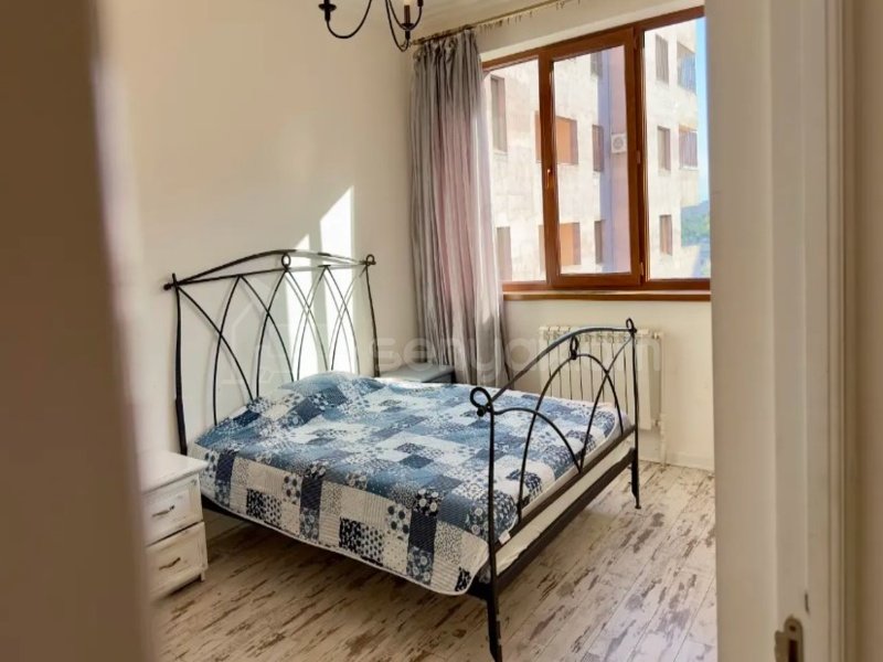 4 Սենյականոց Բնակարան Նորակառույցում, 122քմ, 11/14 հարկ, Կապիտալ Վերանորոգված