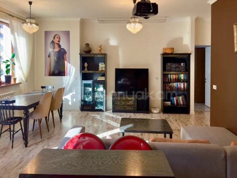 4 Սենյականոց Բնակարան Նորակառույցում, 122քմ, 11/14 հարկ, Կապիտալ Վերանորոգված