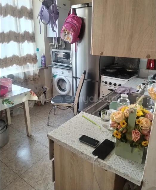 2 Սենյականոց Բնակարան Քարե Շենքում, 47քմ, 3/4 հարկ, Պետական Վիճակում