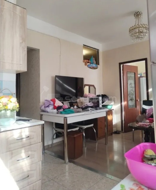 2 Սենյականոց Բնակարան Քարե Շենքում, 47քմ, 3/4 հարկ, Պետական Վիճակում