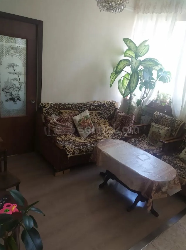 2 Սենյականոց Բնակարան Քարե Շենքում, 47քմ, 3/4 հարկ, Պետական Վիճակում