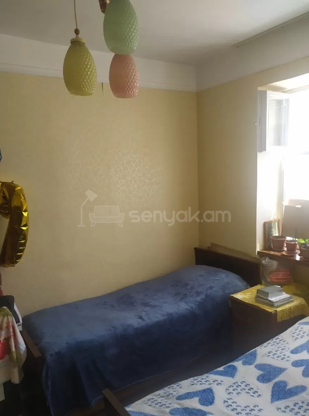 2 Սենյականոց Բնակարան Քարե Շենքում, 47քմ, 3/4 հարկ, Պետական Վիճակում