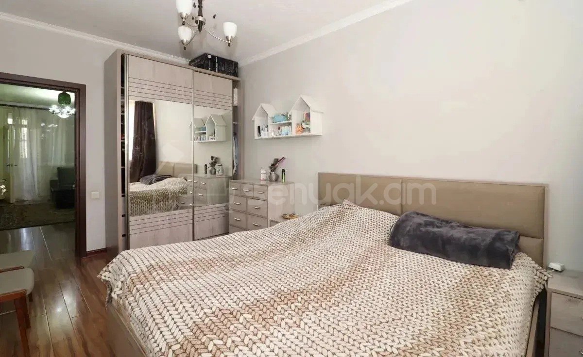 3 Սենյականոց Բնակարան, 83քմ, 7/11 հարկ, Նորմալ Վիճակում