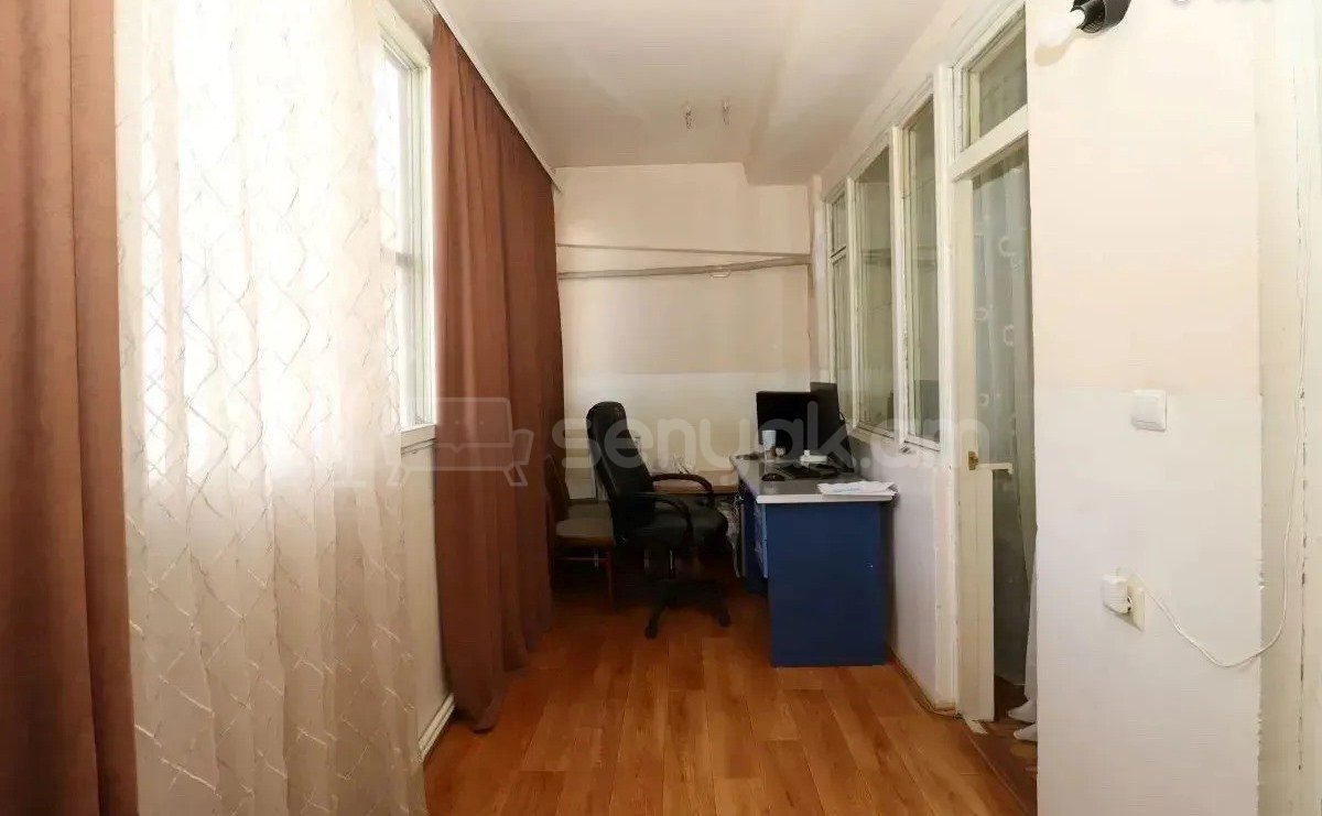 3 Սենյականոց Բնակարան, 83քմ, 7/11 հարկ, Նորմալ Վիճակում