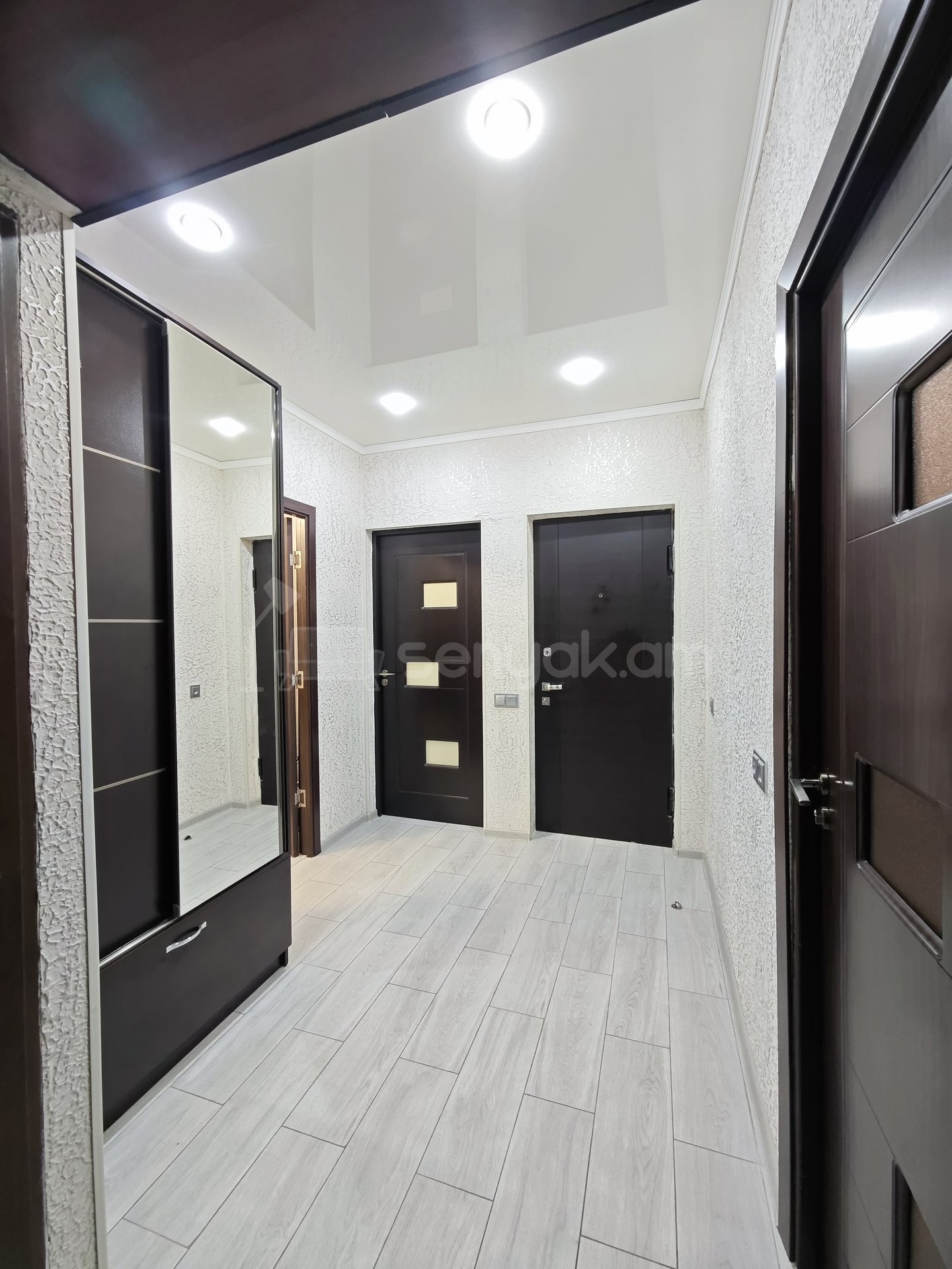 3 Սենյականոց Բնակարան, 73քմ, 9/9 հարկ, Կապիտալ Վերանորոգված