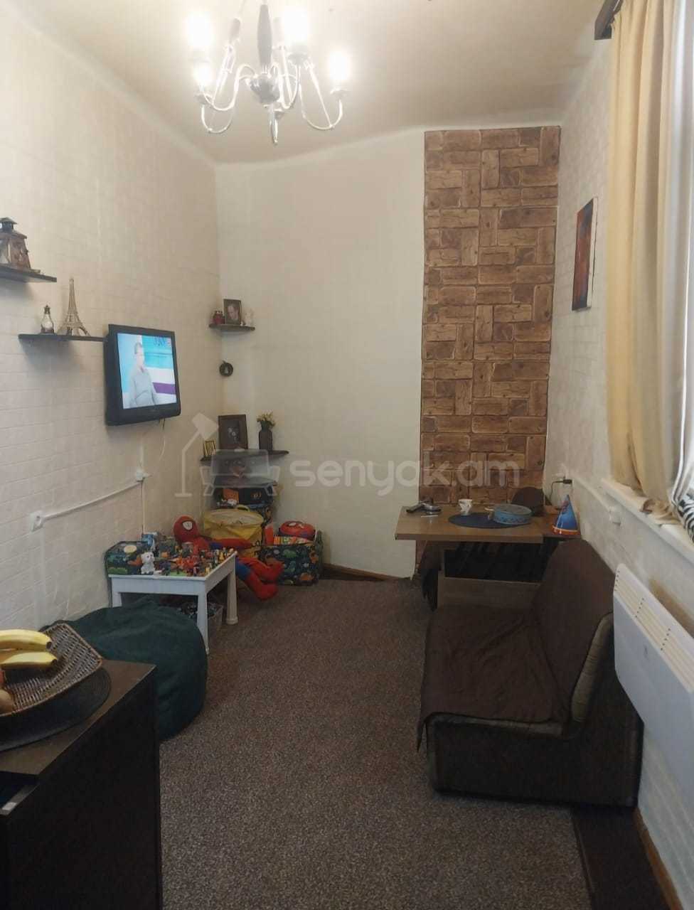 5 Սենյականոց Սեփական Տուն, 200քմ, Կոսմետիկ Վերանորոգված