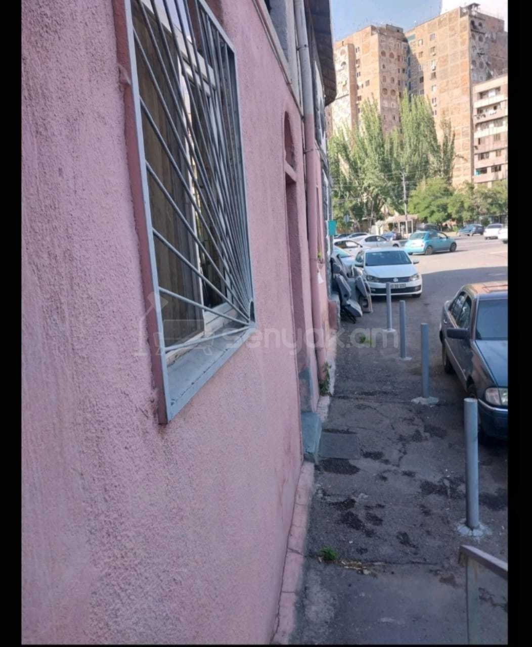 5 Սենյականոց Սեփական Տուն, 200քմ, Կոսմետիկ Վերանորոգված