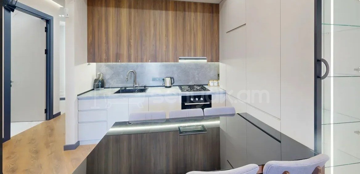 3 Սենյականոց Բնակարան Նորակառույցում, 86քմ, 5/6 հարկ, Դիզայներական Վերանորոգված