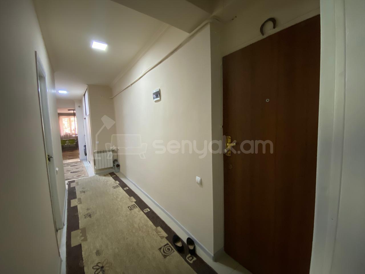 4 Սենյականոց Բնակարան Քարե Շենքում, 154քմ, 1/5 հարկ, Նորմալ Վիճակում