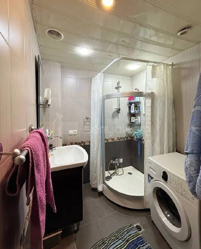 4 Սենյականոց Բնակարան, 92քմ, 8/9 հարկ, Կապիտալ Վերանորոգված