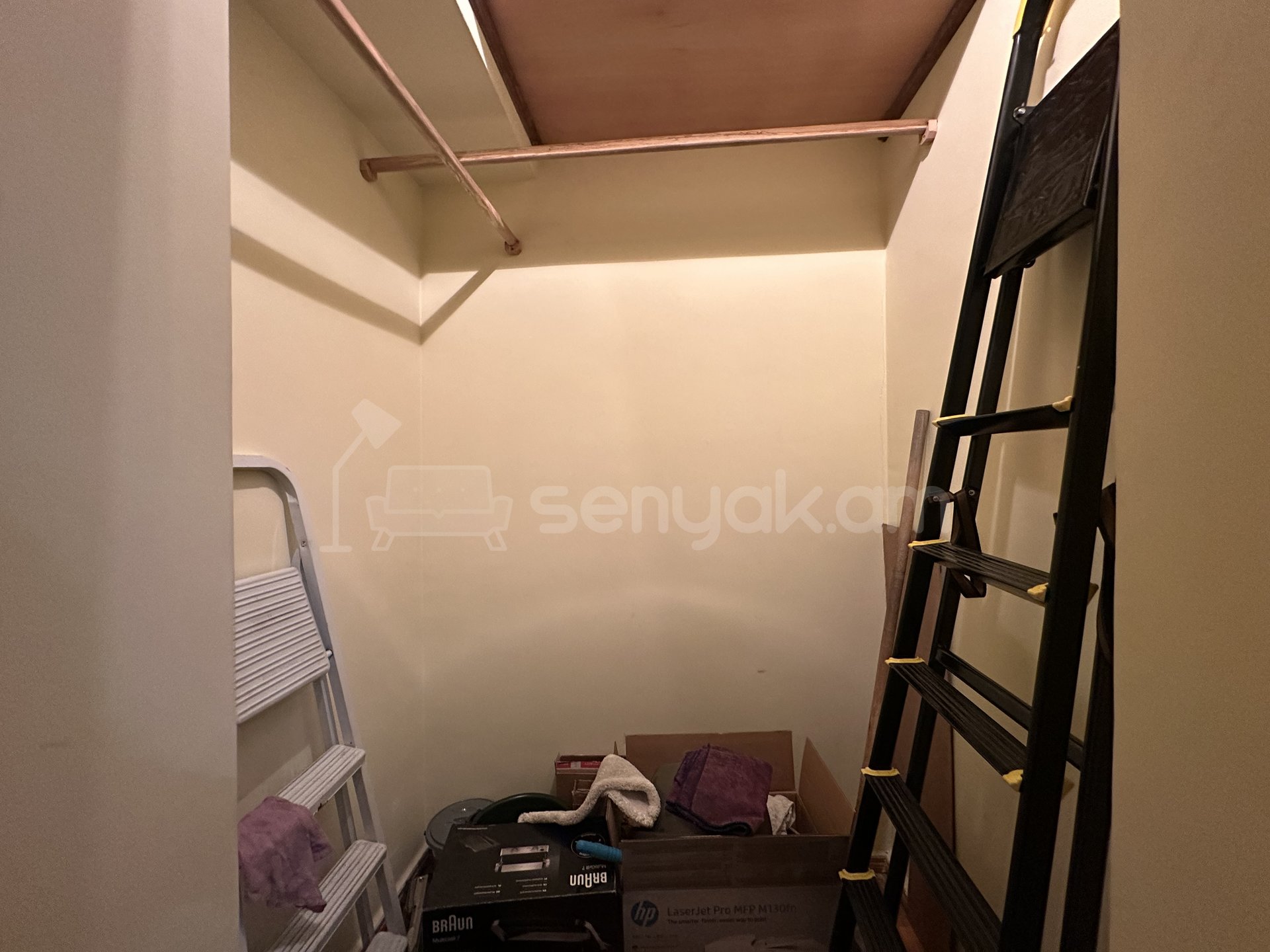 4 Սենյականոց Բնակարան Քարե Շենքում, 125քմ, 3/5 հարկ, Կապիտալ Վերանորոգված, Կահավորված, Արևկող