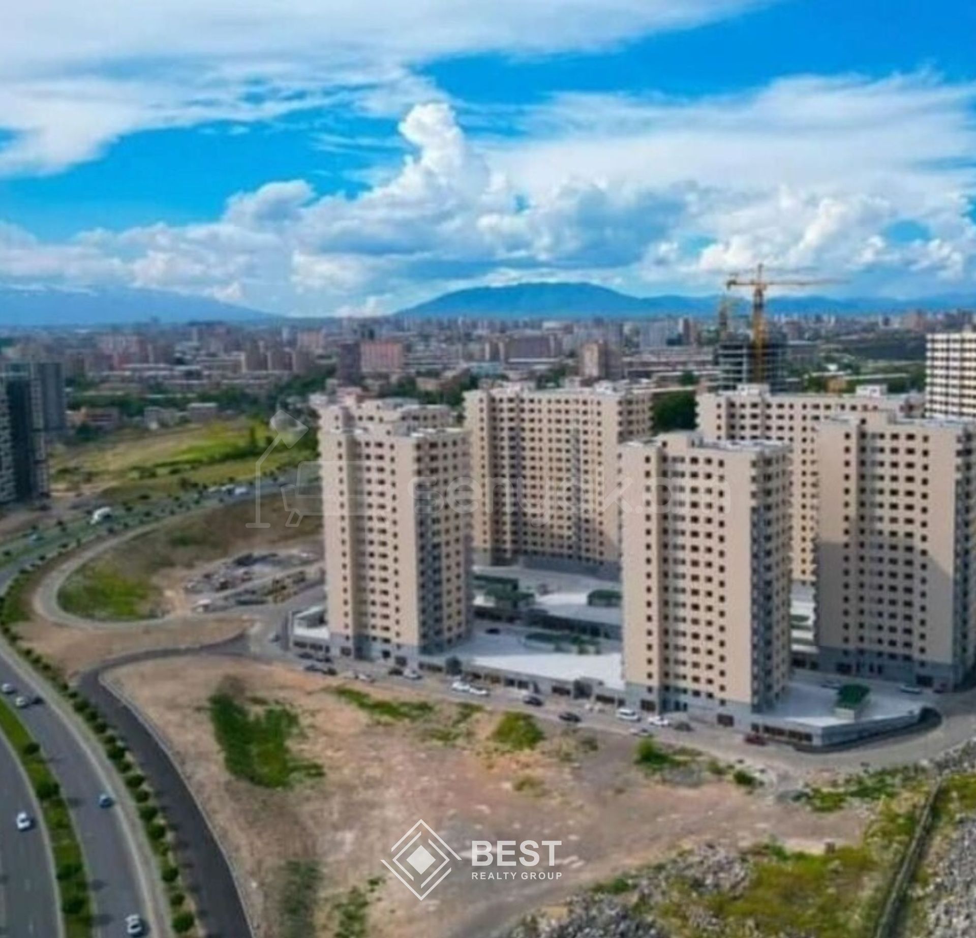 4 Սենյականոց Բնակարան Նորակառույցում, 124քմ, 2/17 հարկ, Զրոյական Վիճակում