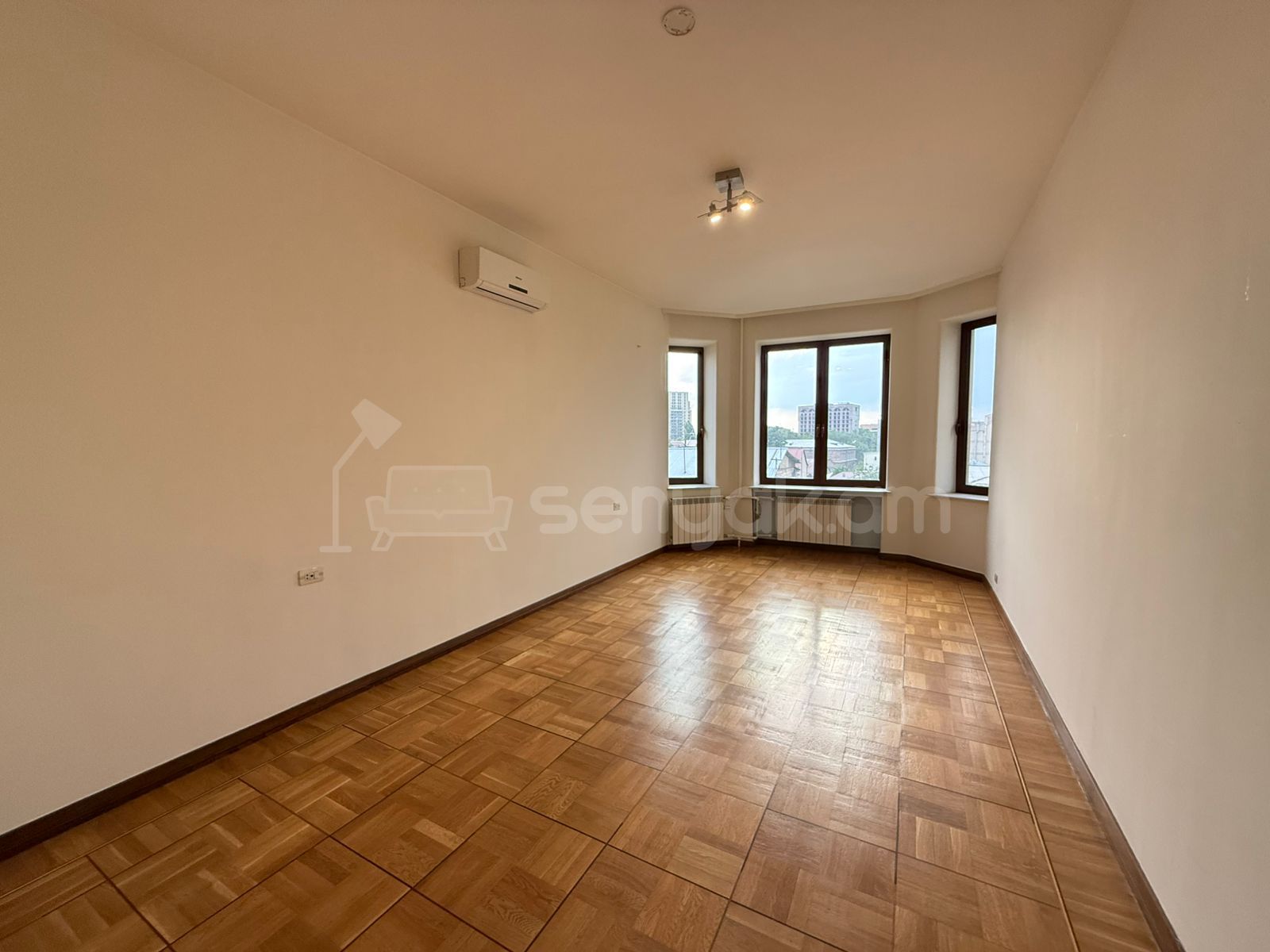 Օֆիսային Տարածք, 520քմ