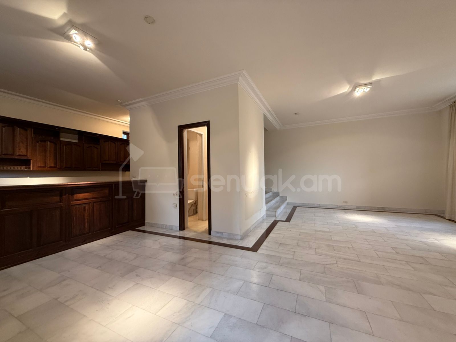 Օֆիսային Տարածք, 520քմ