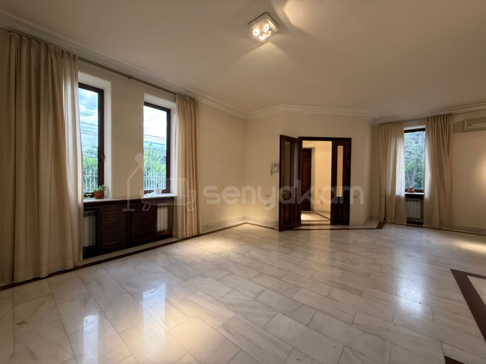 Օֆիսային Տարածք, 520քմ