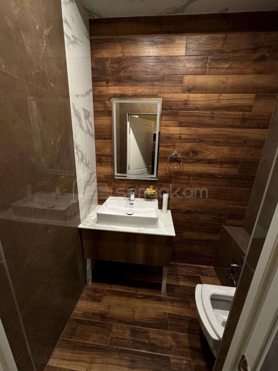 3 Սենյականոց Բնակարան Նորակառույցում, 110քմ, 15/18 հարկ, Դիզայներական Վերանորոգված, Կահավորված, Արևկող