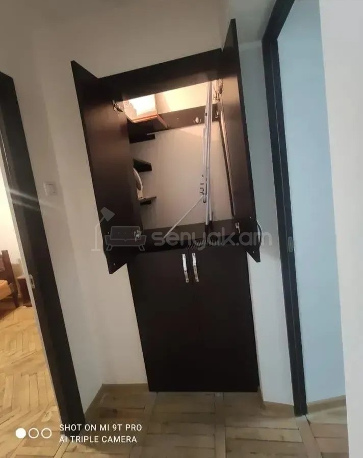 3 Սենյականոց Բնակարան Քարե Շենքում, 80քմ, 4/4 հարկ, Նորմալ Վիճակում, Կահավորված