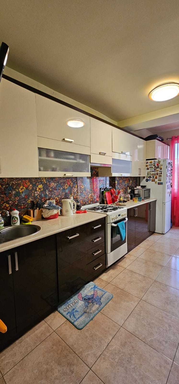 3 Սենյականոց Բնակարան, 92քմ, 4/10 հարկ, Կապիտալ Վերանորոգված