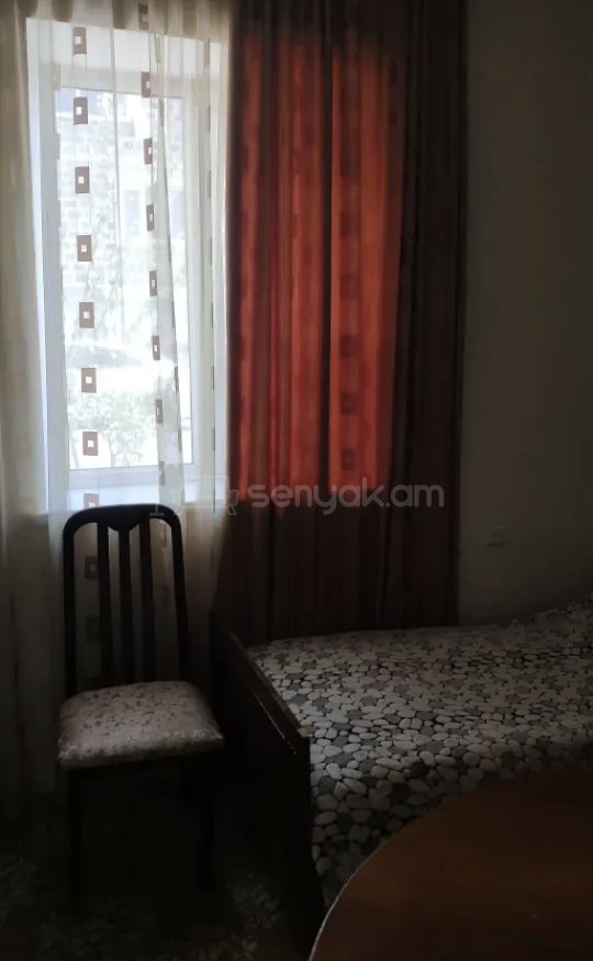 3 Սենյականոց Բնակարան, 77քմ, 3/5 հարկ, Նորմալ Վիճակում, Կահավորված, Արևկող