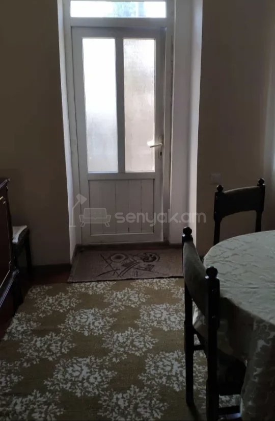 3 Սենյականոց Բնակարան, 77քմ, 3/5 հարկ, Նորմալ Վիճակում, Կահավորված, Արևկող